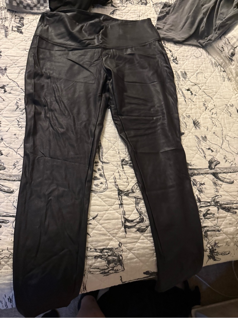 Time and Tru Black Faux Leather Leggings